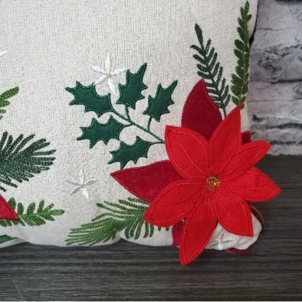Red Felt Poinsettia Holly Merry Christmas Holiday Pillow Red Plaid Backing 16